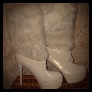 White faux fur boots